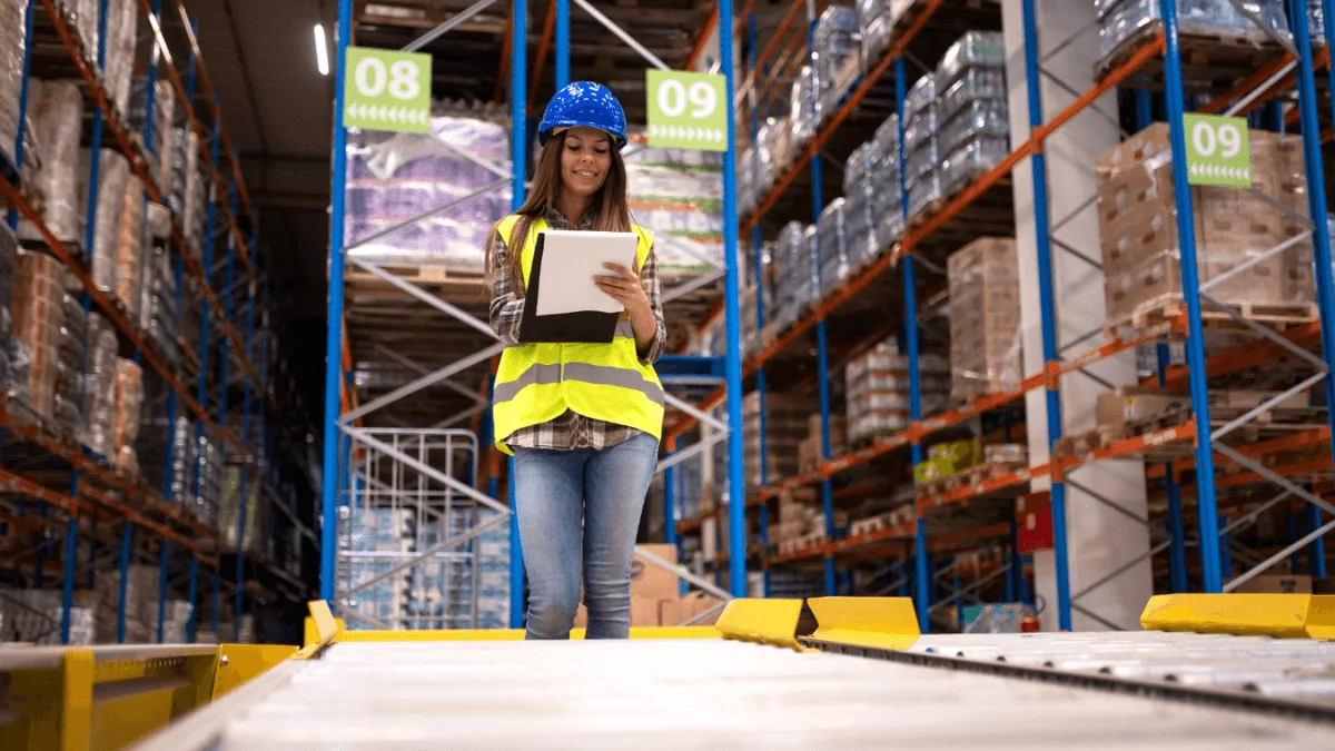 Exciting Junior Shift Manager opportunity at Takealot